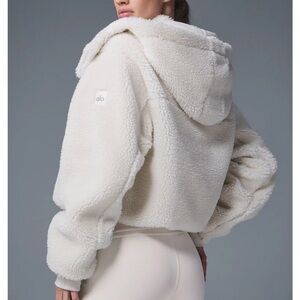 Alo Foxy Sherpa Jacket — Ivory, XS, NWOT